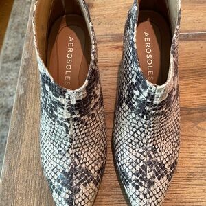 Aerosoles Women's Snakeskin Ankle Boots - Black and White